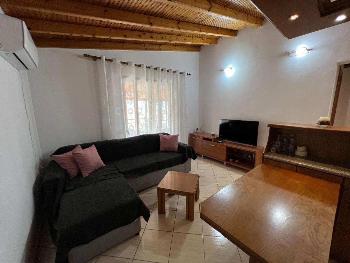 Alex Apartments Sarandë Exterior foto