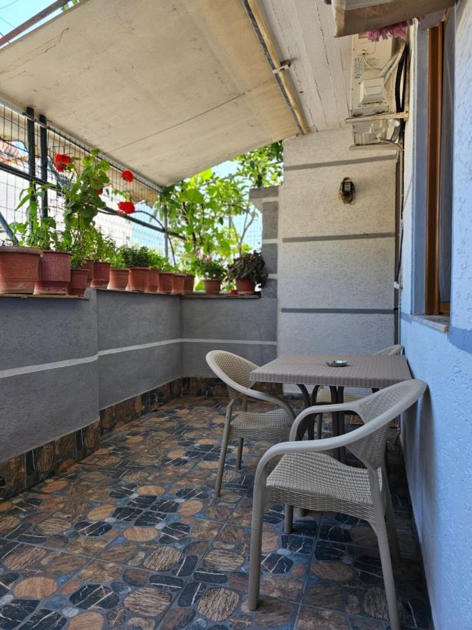 Alex Apartments Sarandë Exterior foto